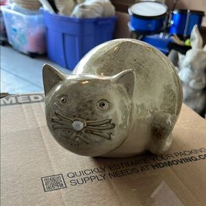 11” Ceramic Cat Figurine
